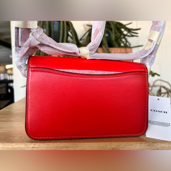 SOLD!!Coach Glovetanned Leather Studio Shoulder Bag 19 - Picture 8 of 13